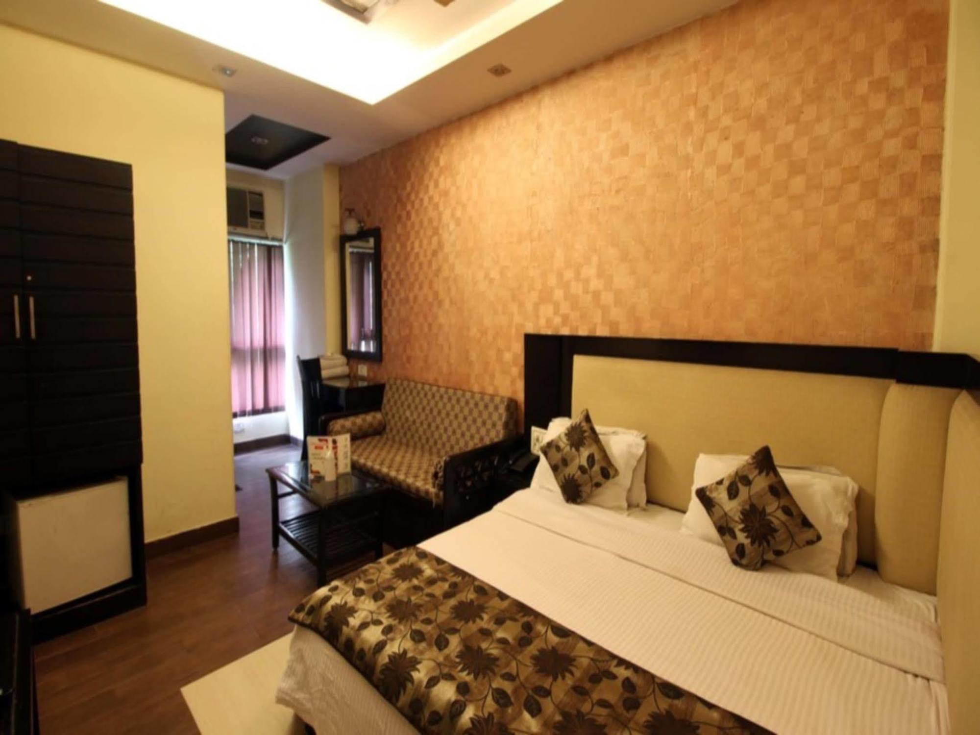 Arihant Inn-Near Blk Hospital New Delhi Luaran gambar