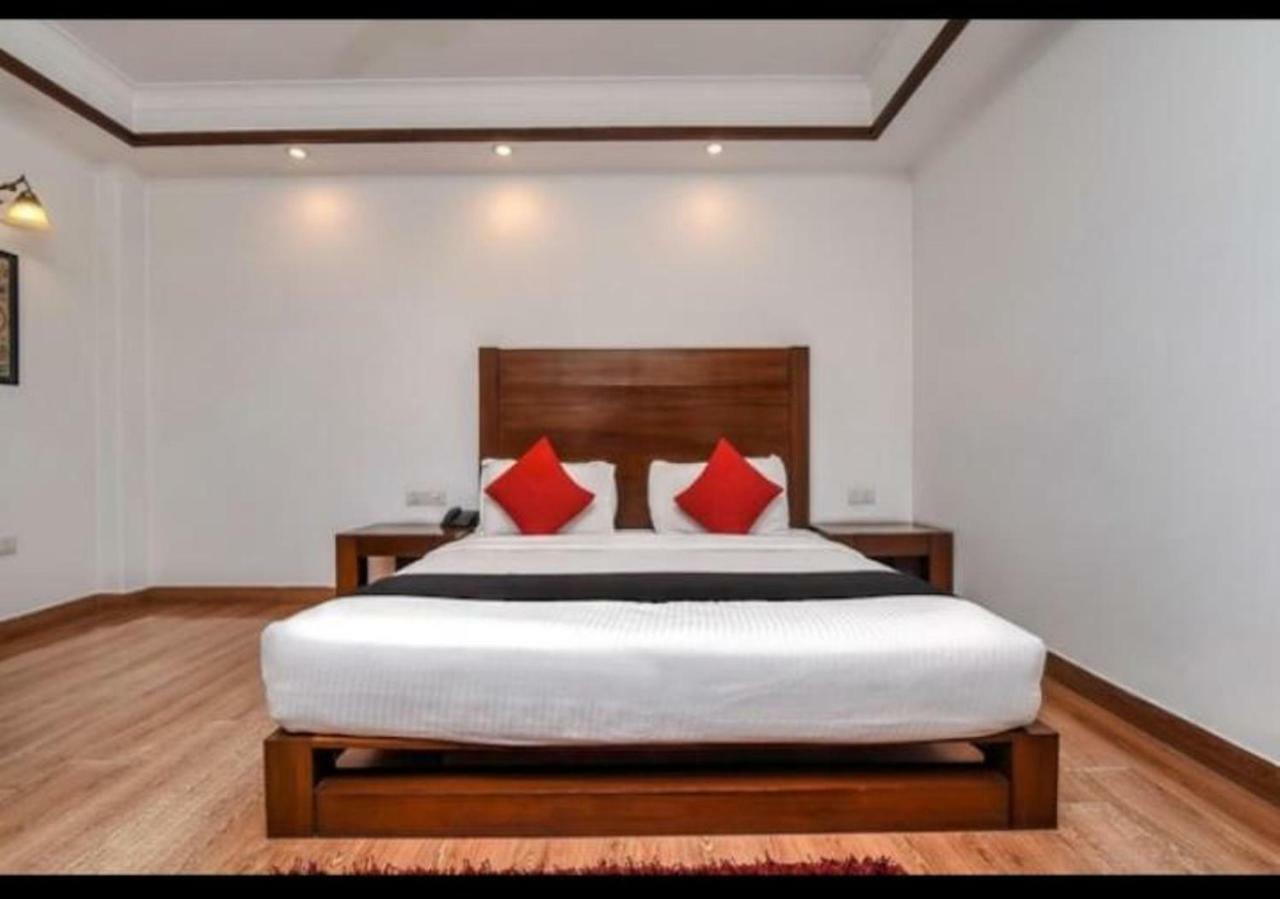 Arihant Inn-Near Blk Hospital New Delhi Luaran gambar